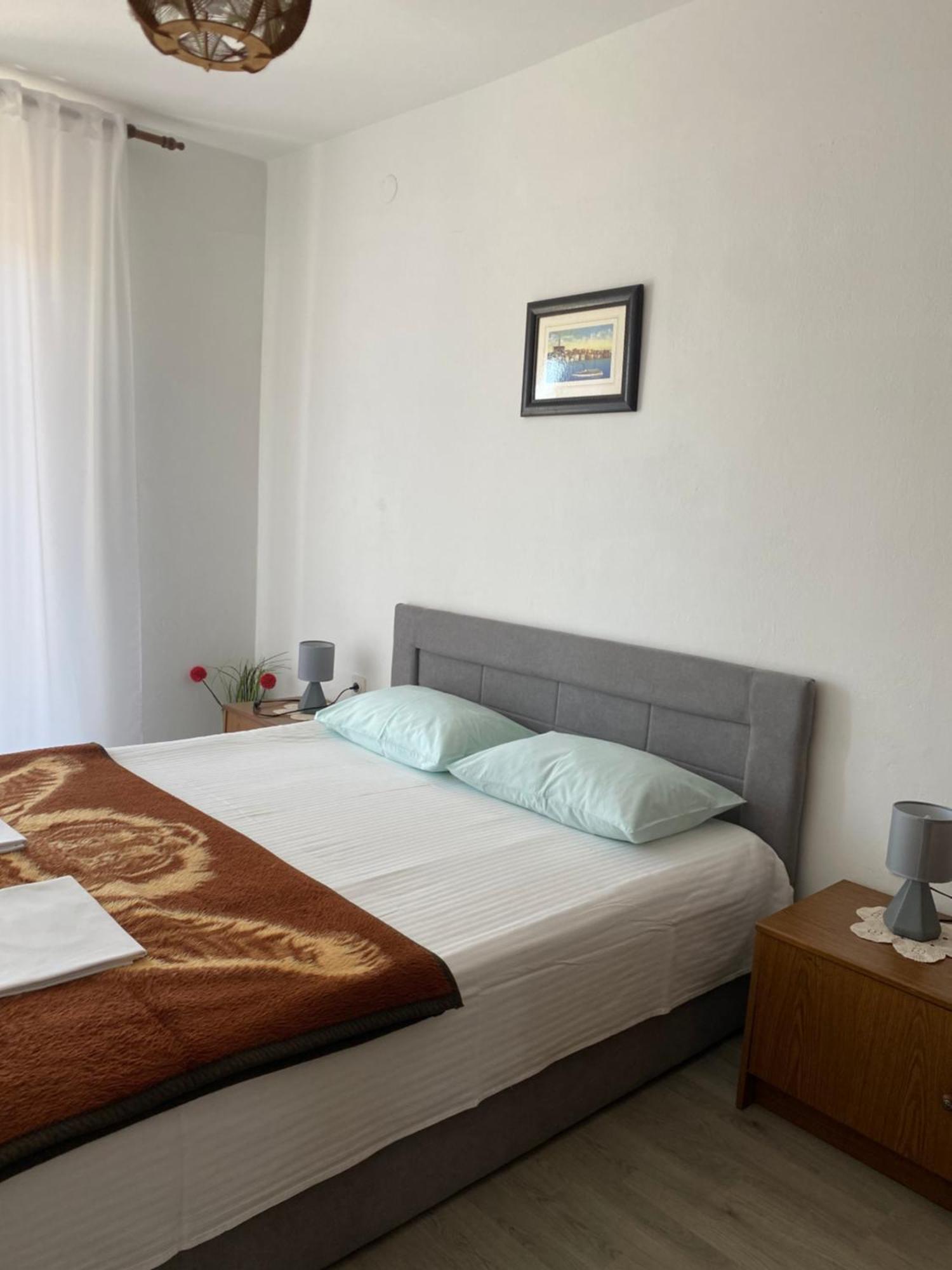 Apartment Mira